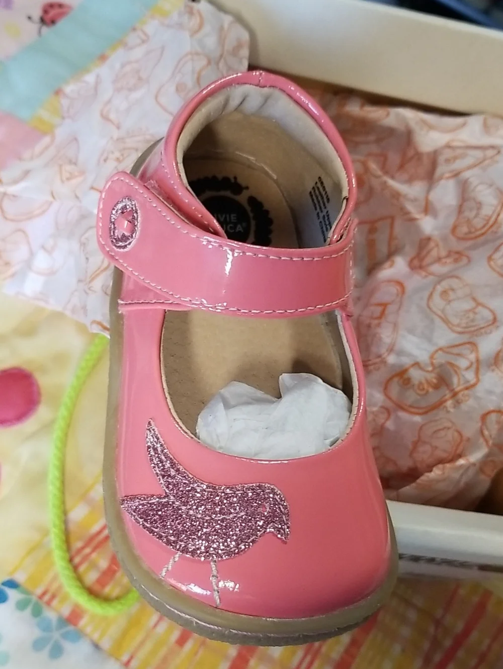 NIB Livie & Luca Guava Patent Leather Mary Jane W/Pink Glitter Bird Size 5 Pio